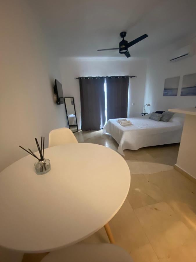 Paraiso Y Mar Apartment เอสเตโปนา ภายนอก รูปภาพ