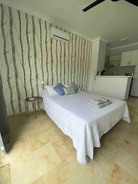 Paraiso Y Mar Apartment เอสเตโปนา ภายนอก รูปภาพ